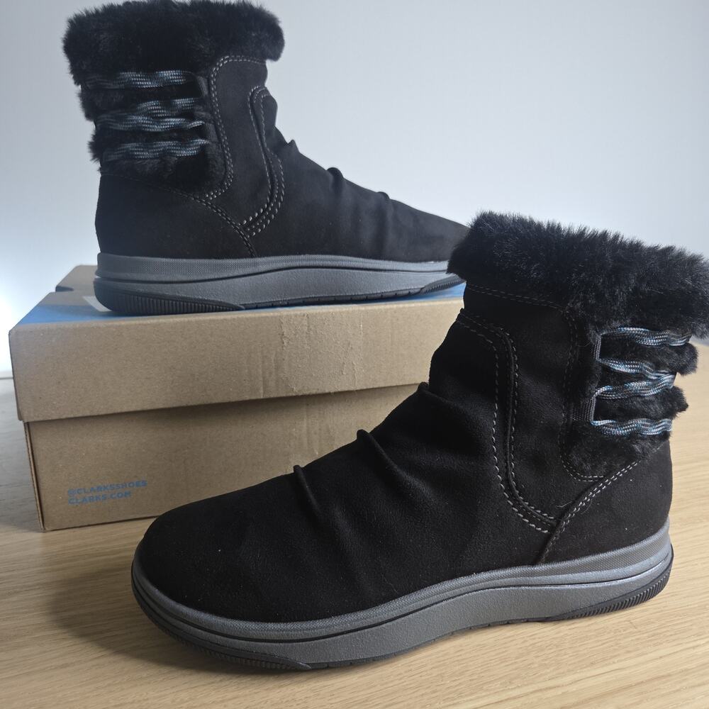 Clarks Cloudsteppers Breeze Cozy Black Noir Fall & Winter Boots Women's Size 7.5